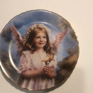 Angel of peace rare limited edition gold trimming plate